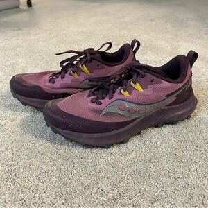 Saucony Women's Purple Trail Running Shoes